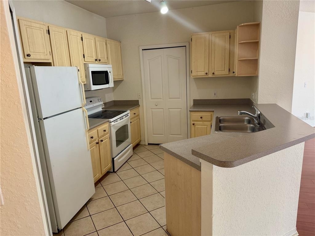 2740 Maitland Crossing Way - Photo 3