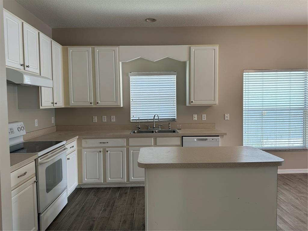 5996 Milford Haven Place - Photo 7