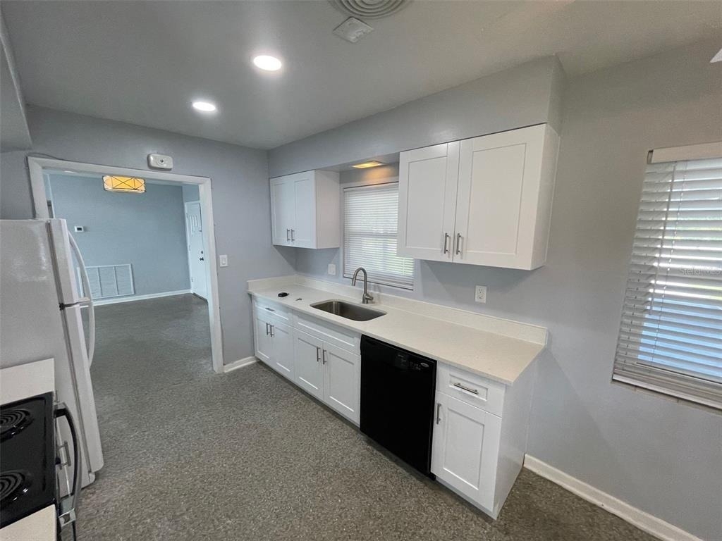 520 Seneca Trail - Photo 2