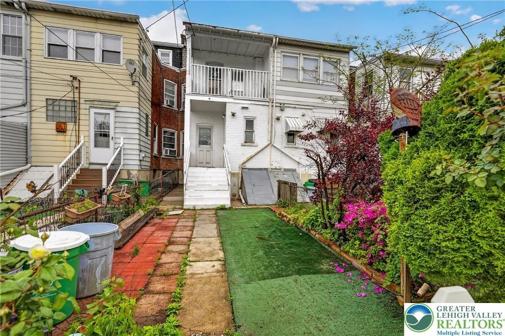 626 11th Street - Photo 50