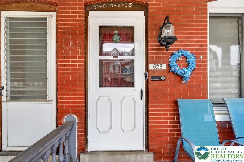 626 11th Street - Photo 6