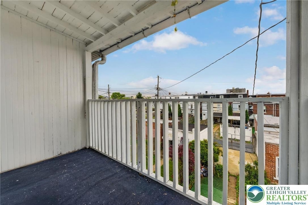 626 11th Street - Photo 28