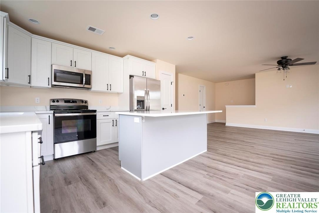 160 William Street - Photo 9