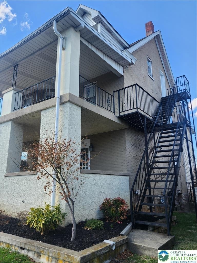 401 E Goepp Street - Photo 3