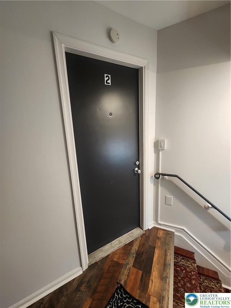 401 E Goepp Street - Photo 8