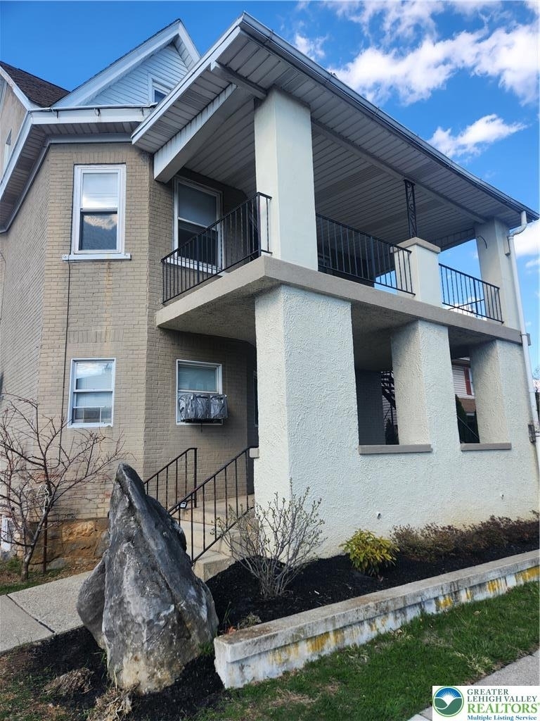 401 E Goepp Street - Photo 4
