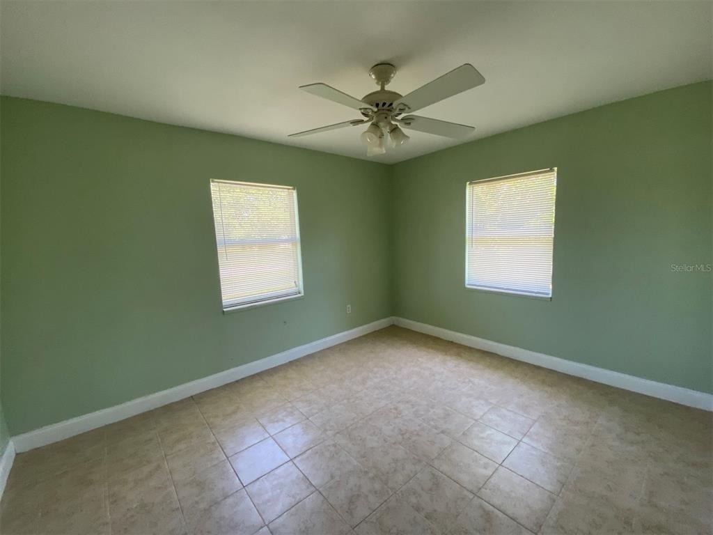 22017 Beverly Avenue - Photo 8