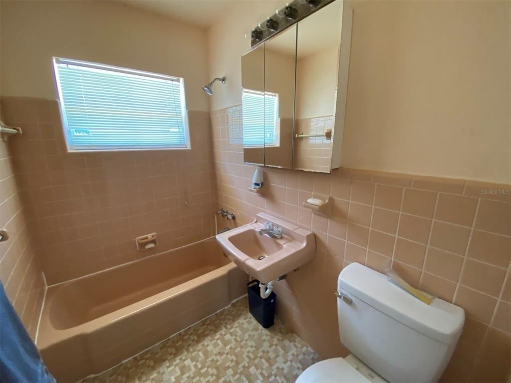 22017 Beverly Avenue - Photo 9