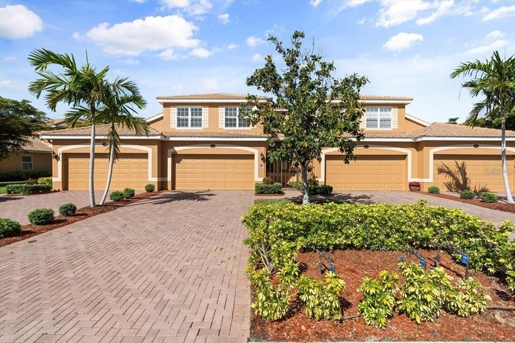 416 Winding Brook Lane - Photo 0