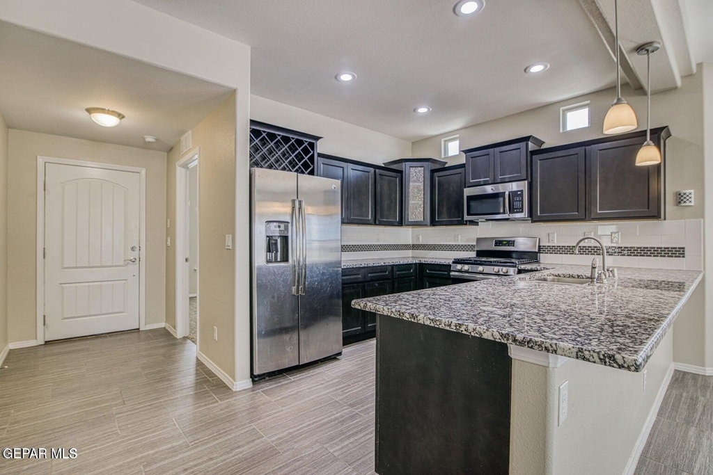 2148 William Caples Street - Photo 3