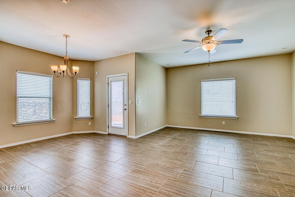 2148 William Caples Street - Photo 6