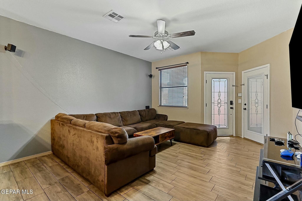 13142 Saker Drive - Photo 4