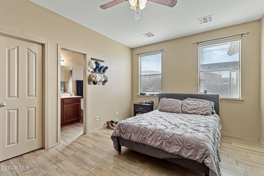 13142 Saker Drive - Photo 13