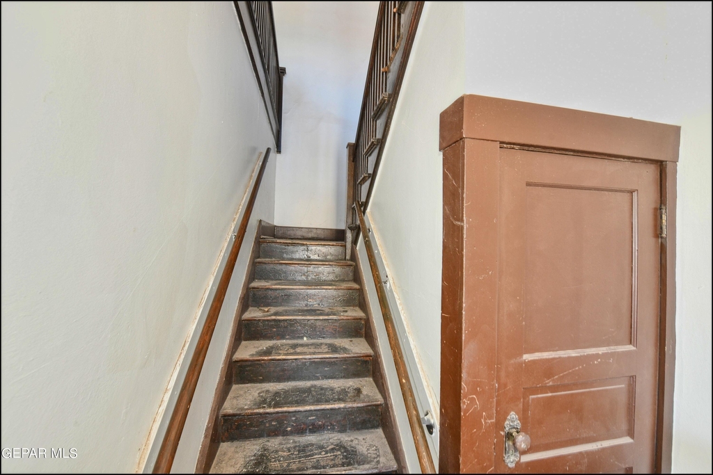 1030 Wyoming Avenue - Photo 2