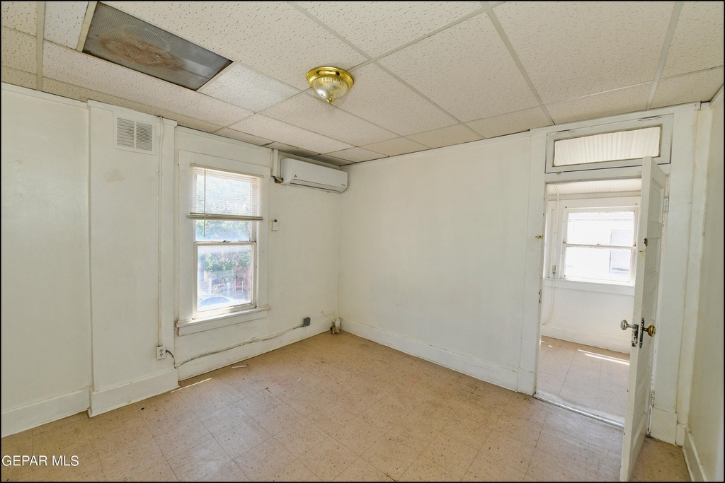 1030 Wyoming Avenue - Photo 10