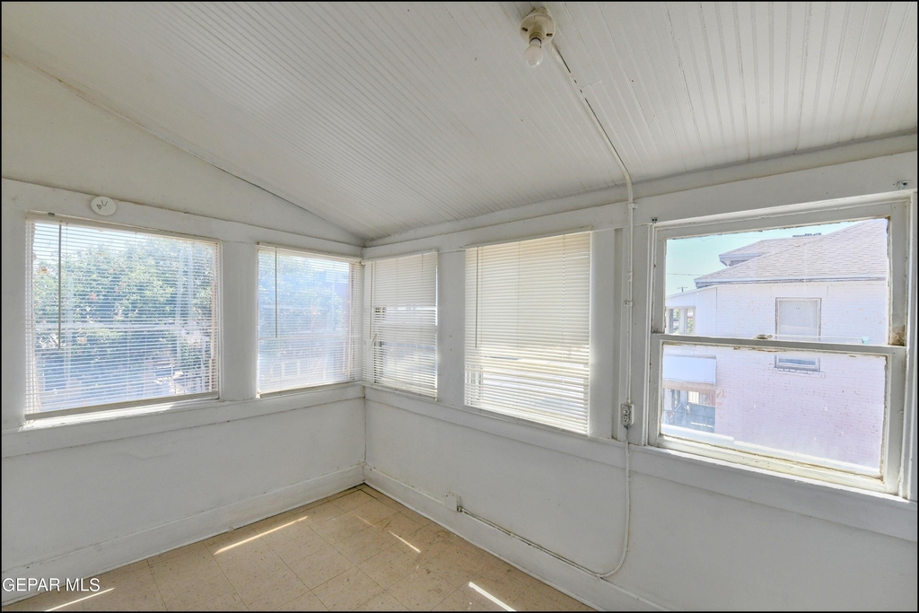 1030 Wyoming Avenue - Photo 17