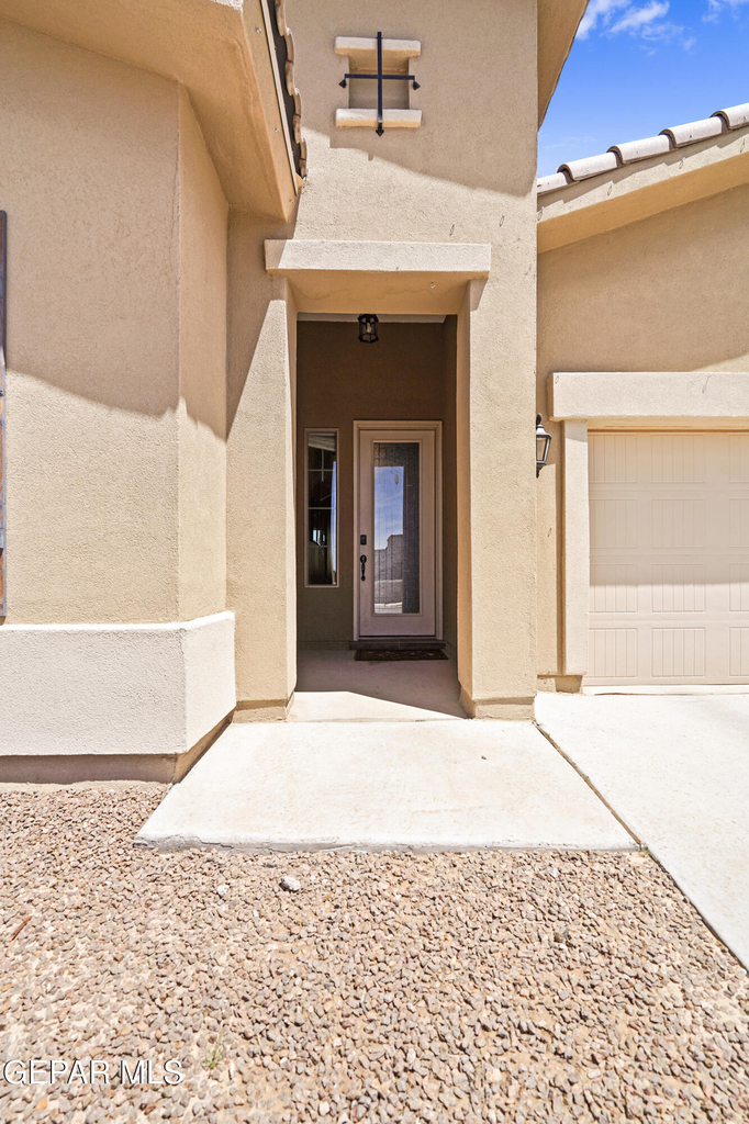 12911 Aberdare Drive - Photo 3