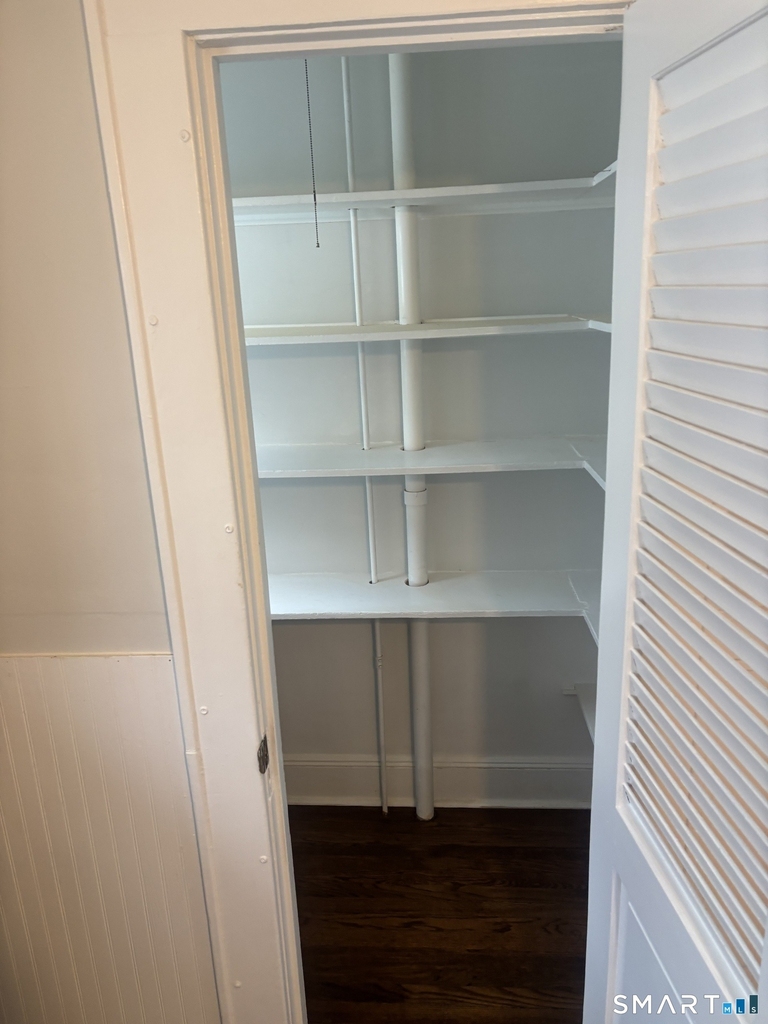 1095 Hillside Avenue - Photo 5