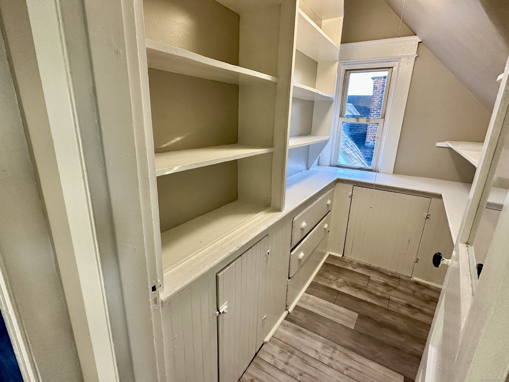 233 Cooke Street - Photo 3