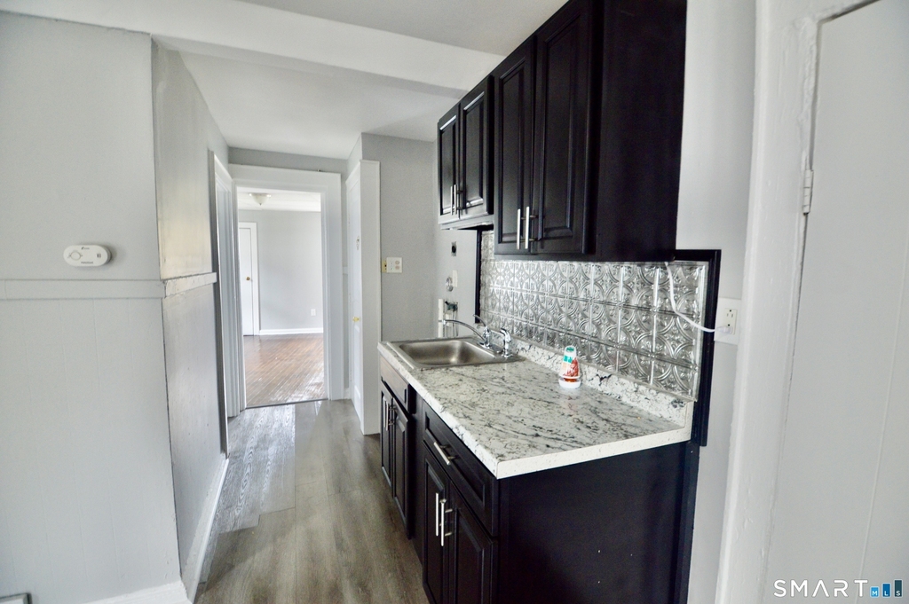 2310 Barnum Avenue - Photo 6