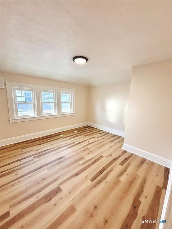 58 Maplewood Avenue - Photo 4