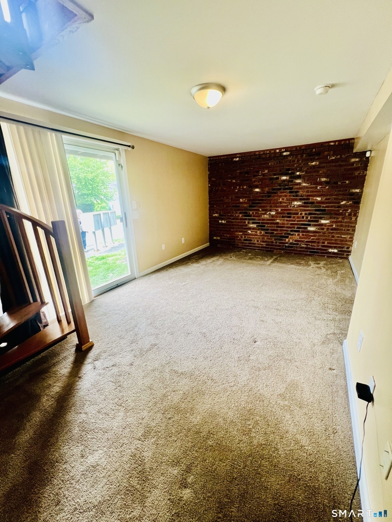 55 Mill Plain Road - Photo 6