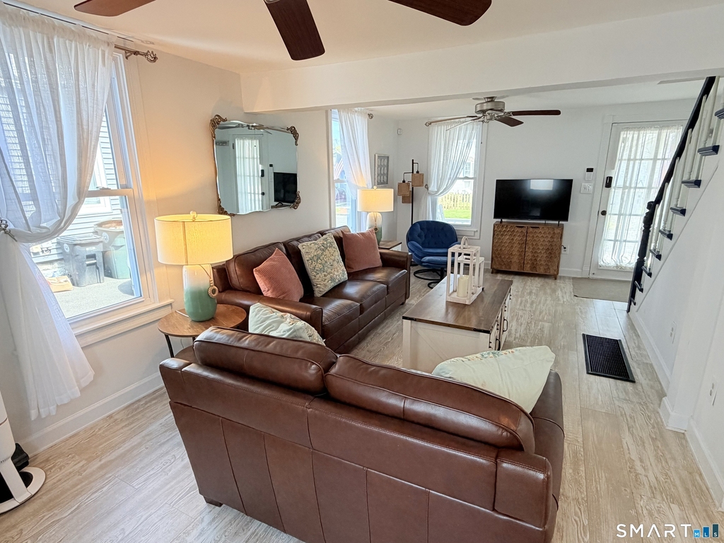 19 Willow Street - Photo 3