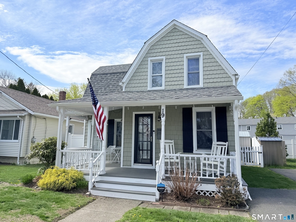 19 Willow Street - Photo 1