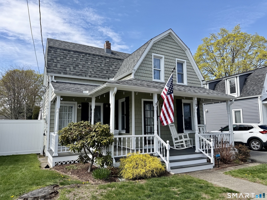 19 Willow Street - Photo 0