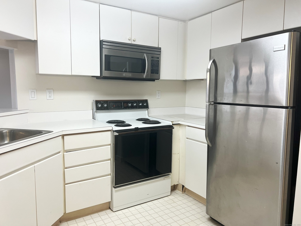 127 Greyrock Place - Photo 5
