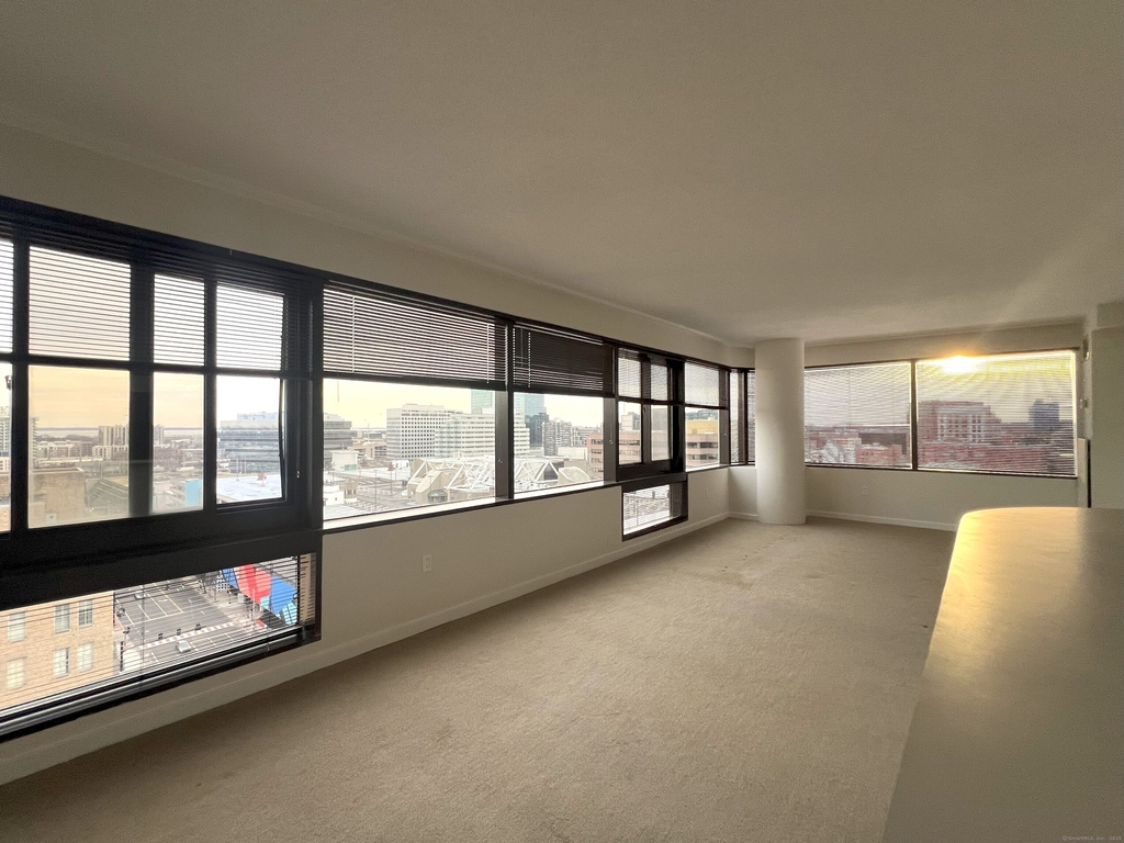 127 Greyrock Place - Photo 2
