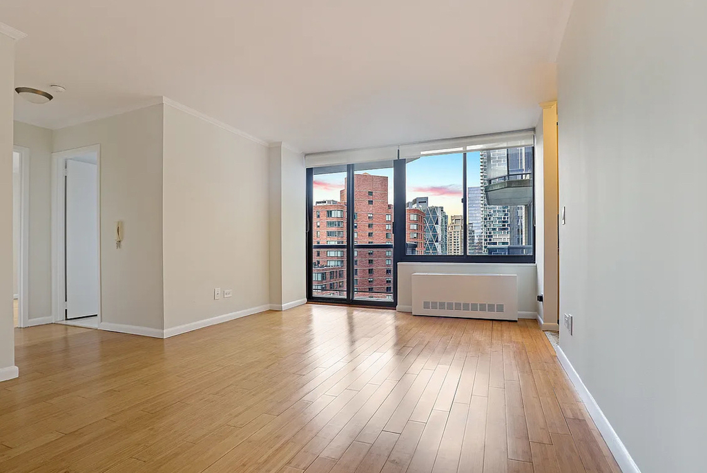 West 48th Street - Photo 2