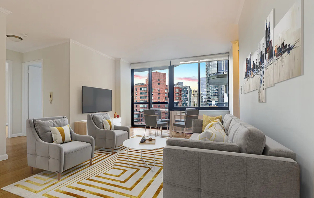 West 48th Street - Photo 1