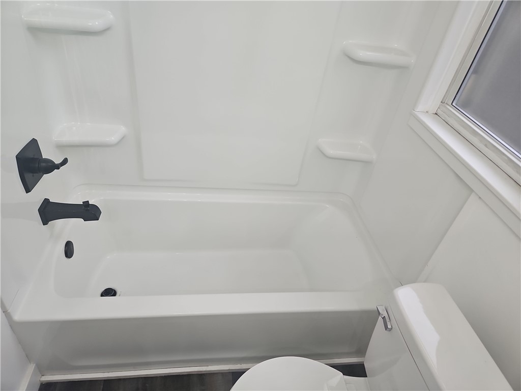 321 Center St - Photo 12