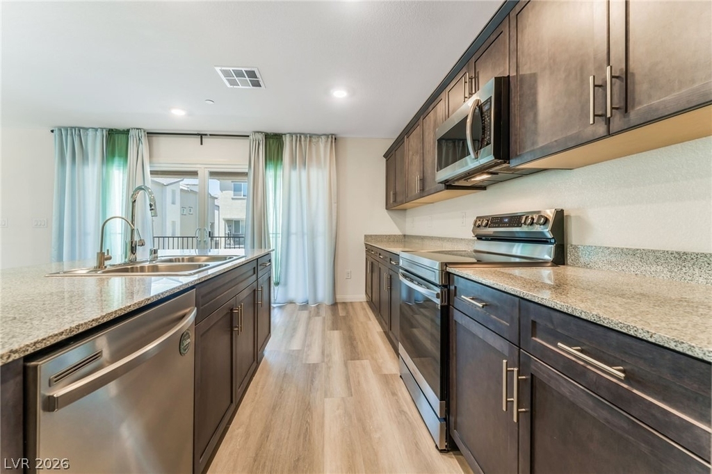 6944 Crimson Shadow Street - Photo 6