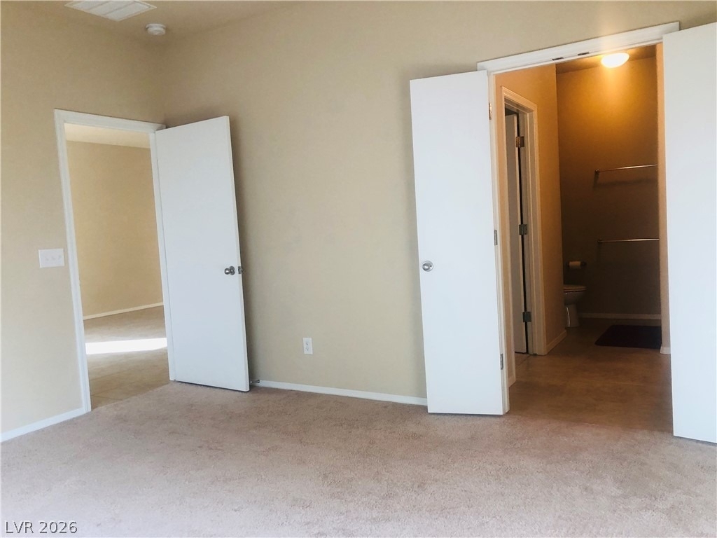 5827 Corbin Avenue - Photo 4