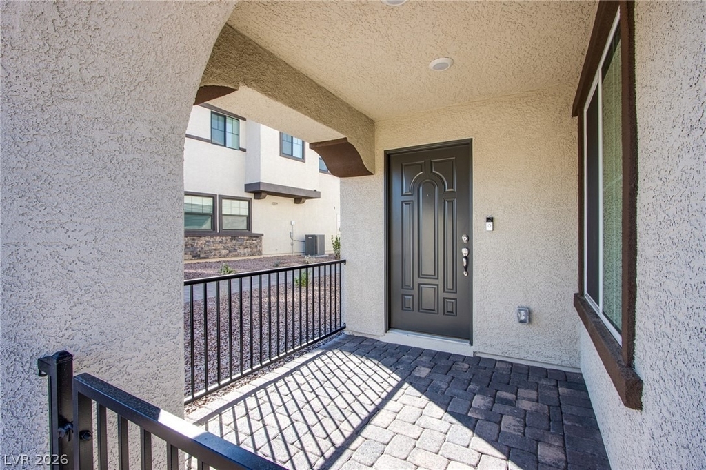 843 Watford Place - Photo 2
