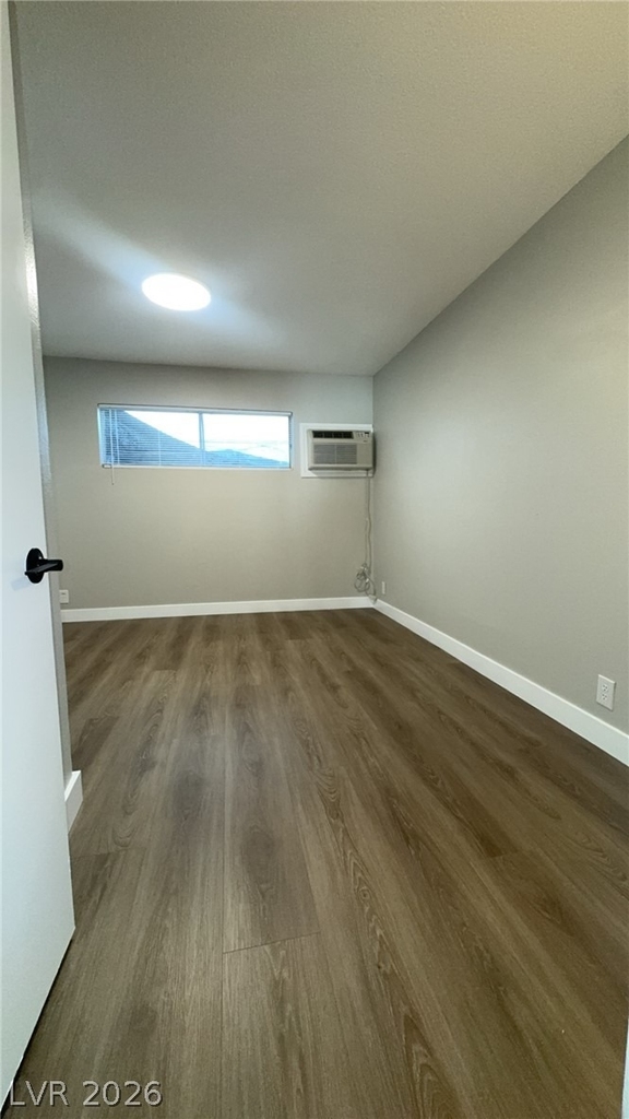 239 W Philadelphia Avenue - Photo 5
