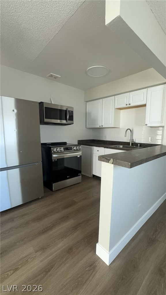 239 W Philadelphia Avenue - Photo 1