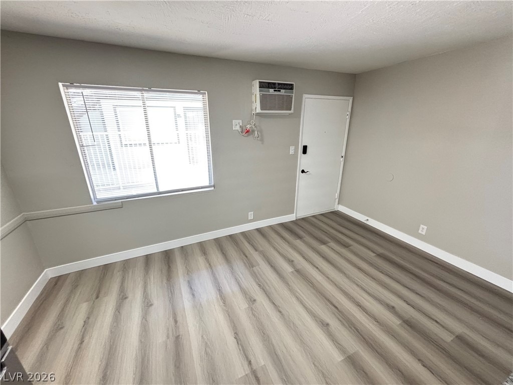 239 W Philadelphia Avenue - Photo 2