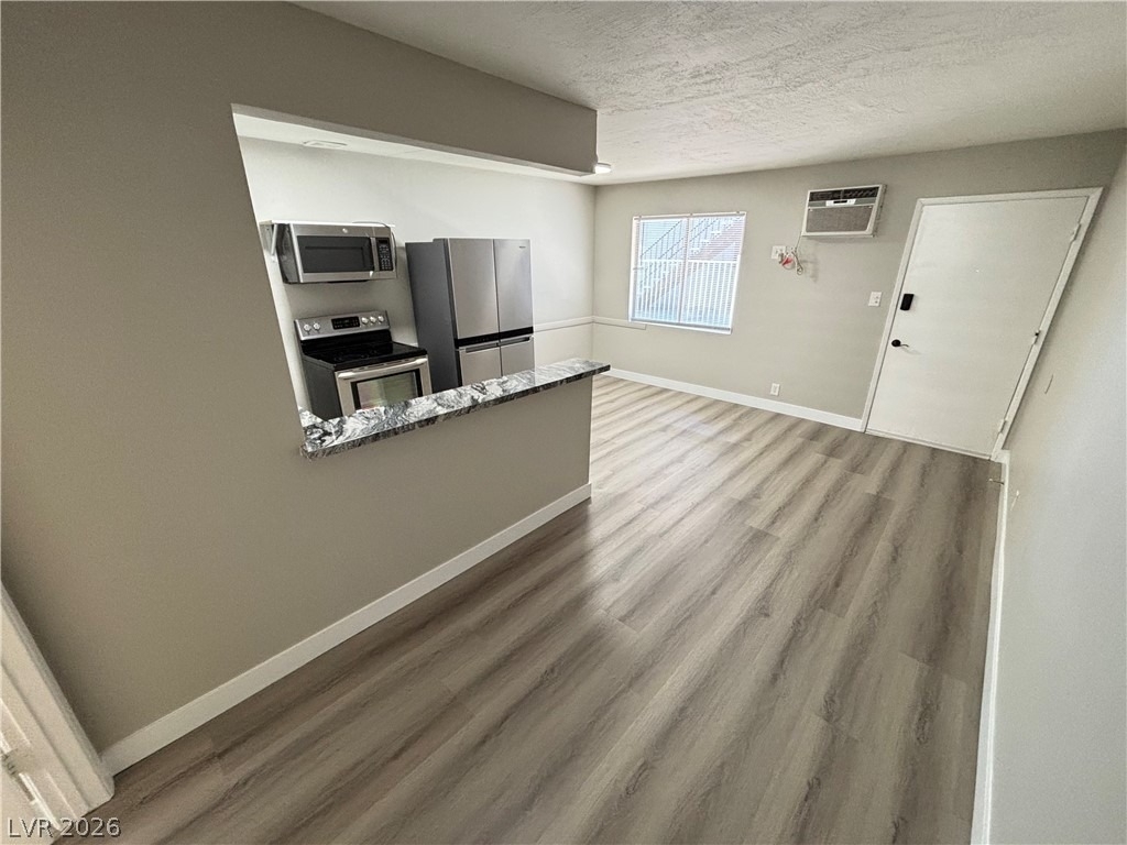 239 W Philadelphia Avenue - Photo 7
