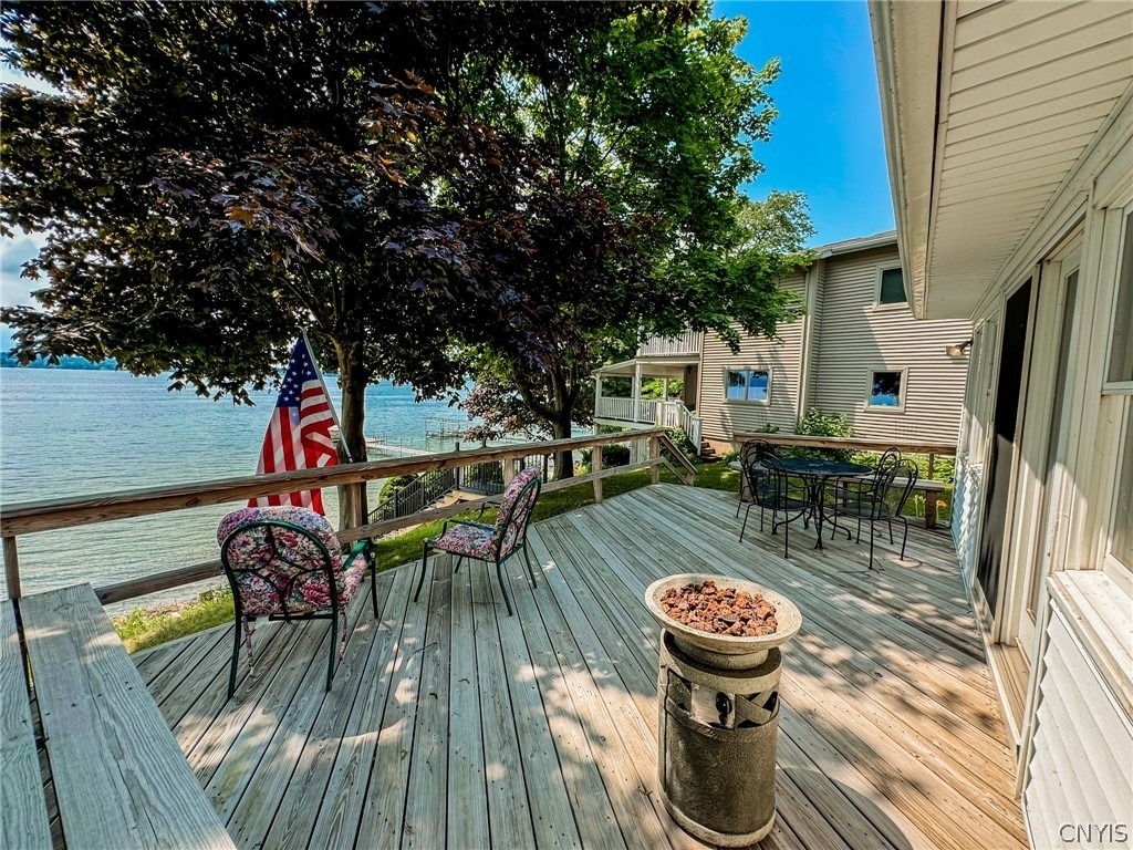 340 Poplar Beach - Photo 7