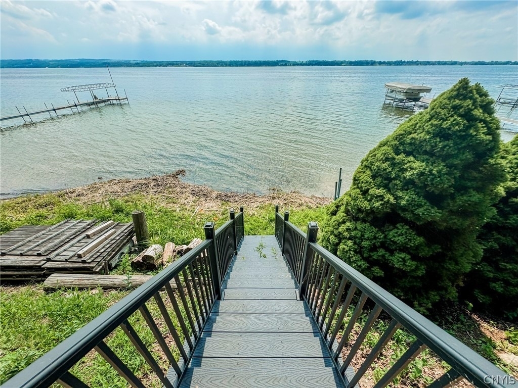 340 Poplar Beach - Photo 12
