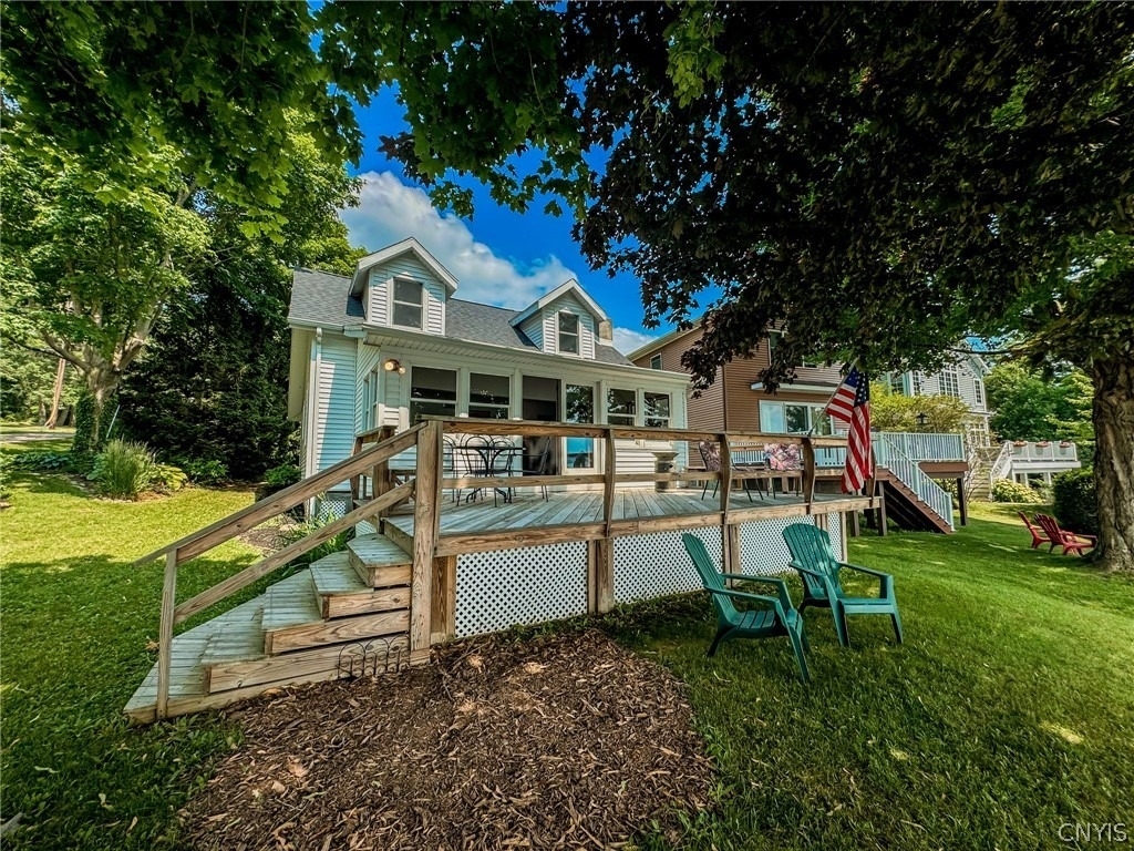340 Poplar Beach - Photo 0