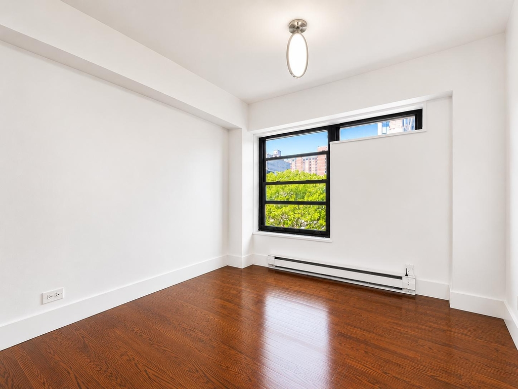 273 West 131st Street - Photo 13