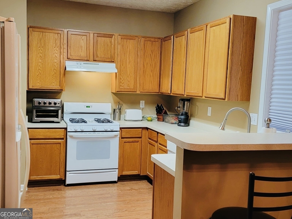 6904 Silver Bend Place - Photo 8