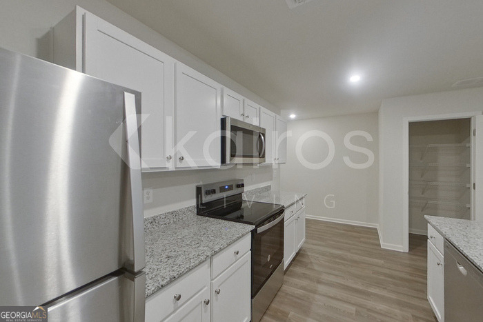 371 Ironwood Court - Photo 6