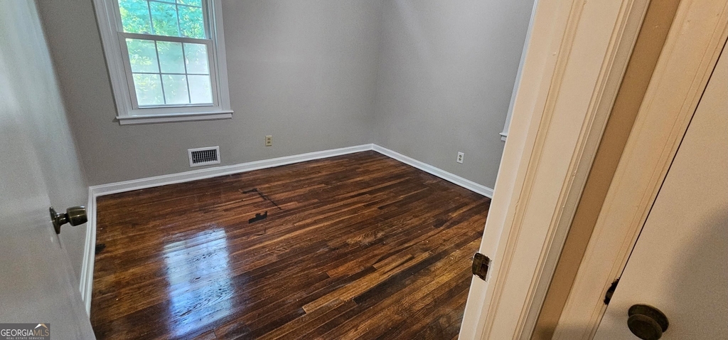 488 Pomona Circle Sw - Photo 3