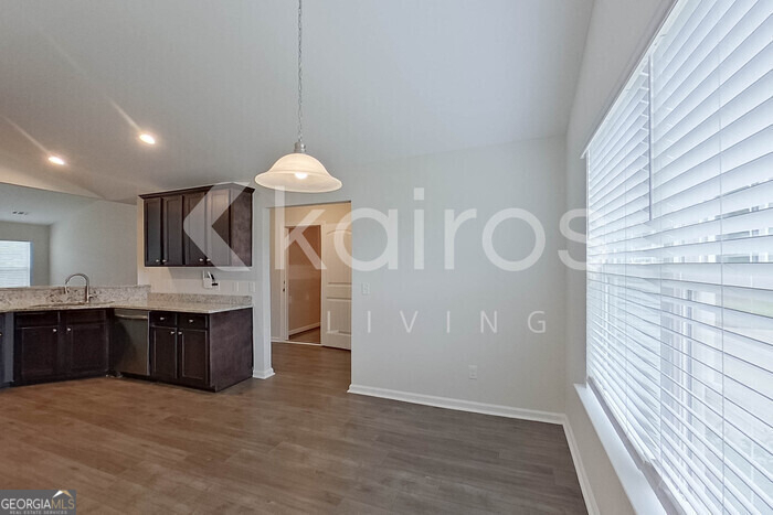 108 Saint Phillip Way - Photo 8