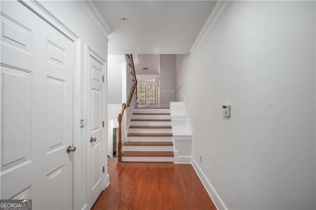 3405 Regent Place Sw - Photo 1